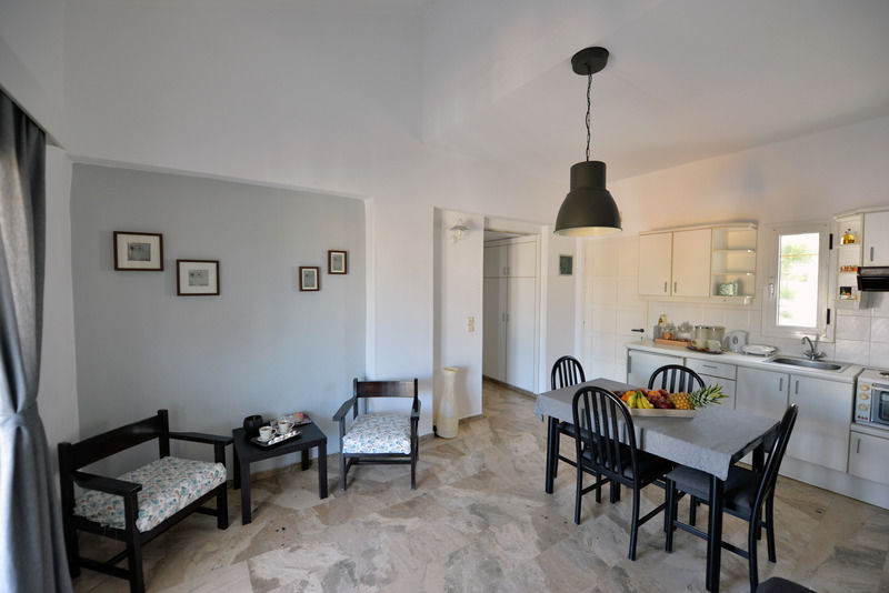 Hotel Anna Apartments Kokkini Hani Esterno foto